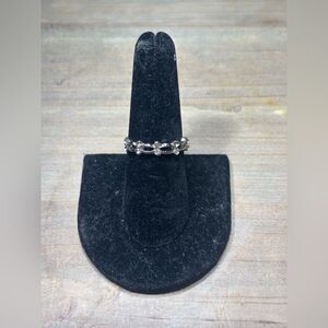 New! Boho Fashion Silver Tone Ring Size 8 Costume Jewelry Hypoallergenic